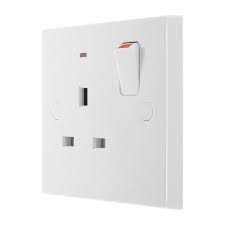 13A UK Switched Plug with Indicator